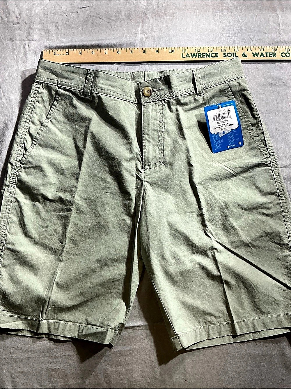Columbia Men's Flat Front Shorts Green Waist 30 NWT